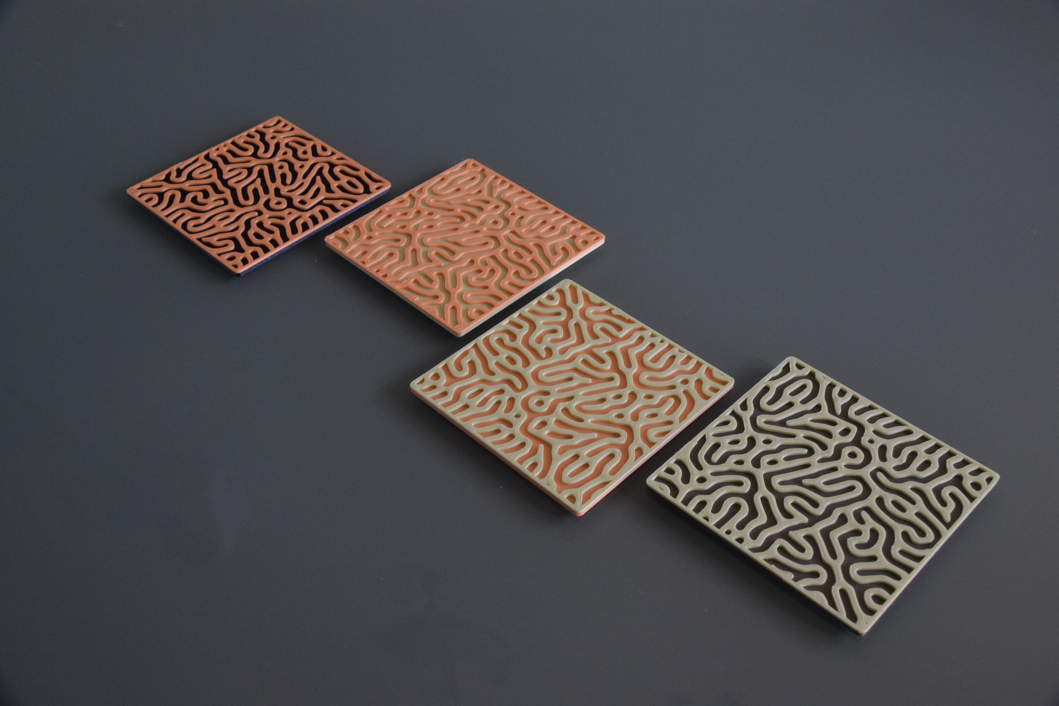 Cover picture for Pelagic Maze (Coaster - Reaction-Diffusion)