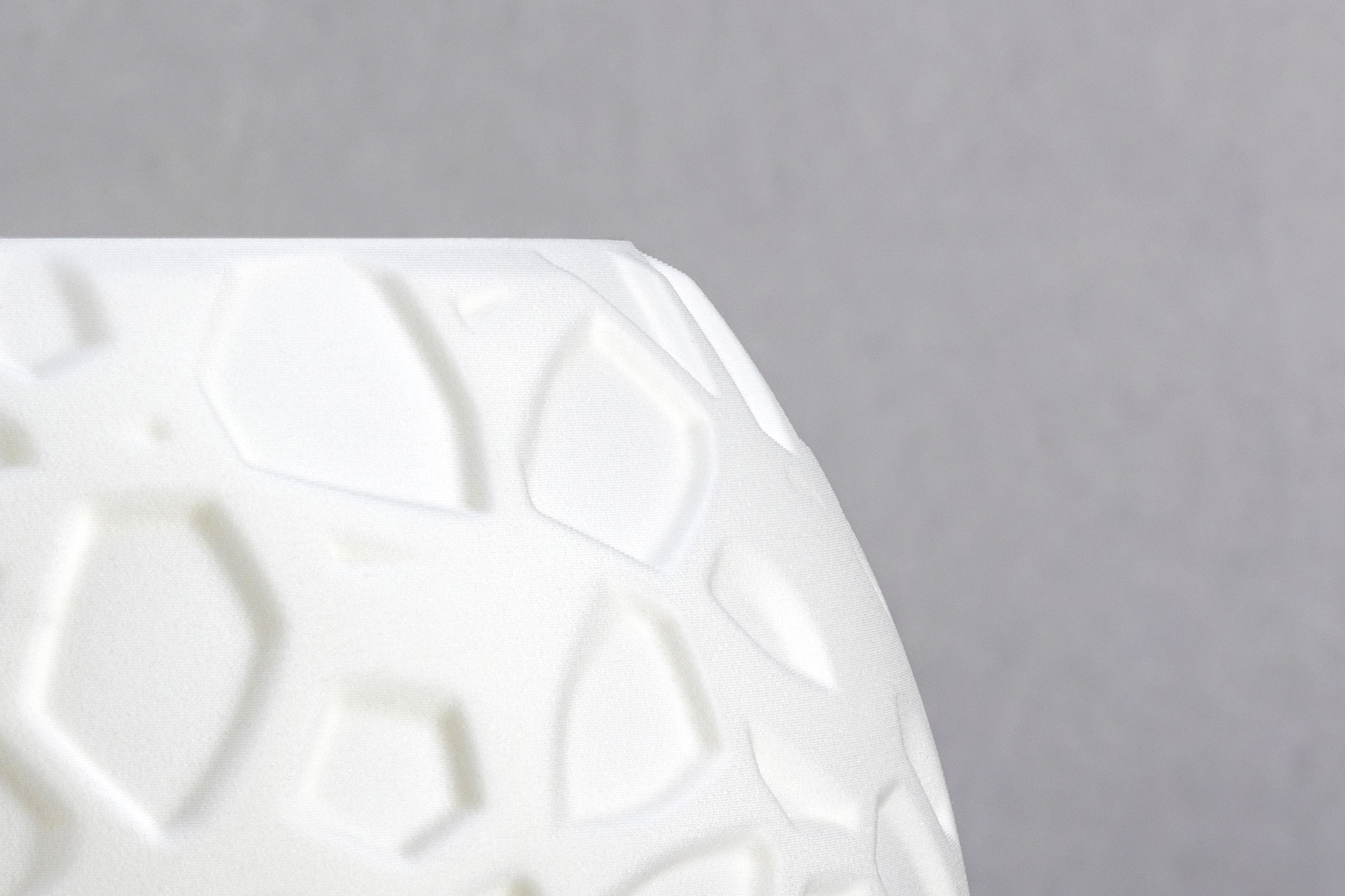 Decorative suggestion for Petrified Shallows: Pendant lampshade with timeless Voronoi design. Ideal for adding depth and history to your space - variant Original (Elegant white), an original product by Cosmic Jubilee (6 of 6) - presented as close-up details of fine textures.