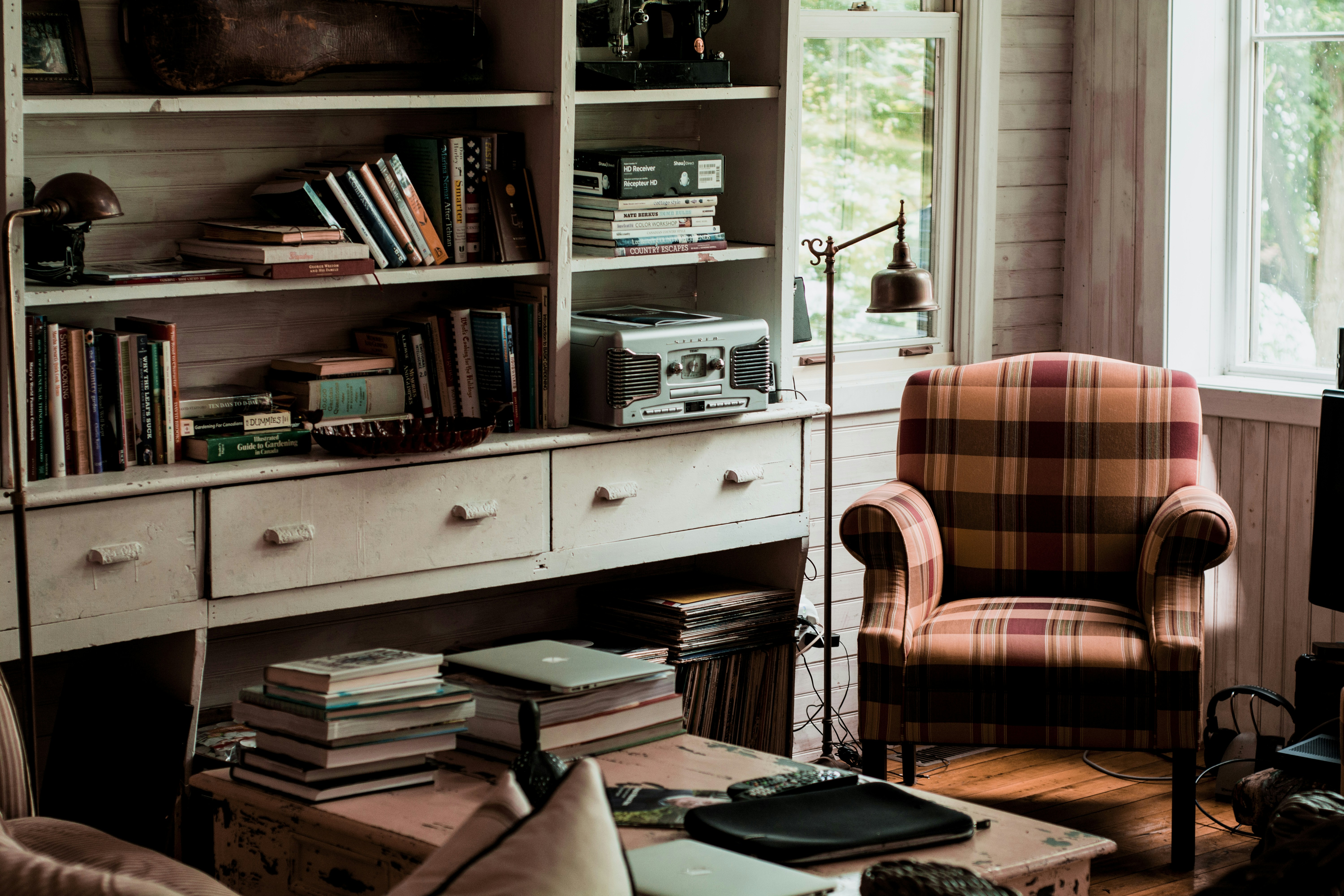 A study room demands concentration and creativity. Lighting should be bright enough to prevent eye strain, with task lighting for reading and writing, yet adaptable to allow for relaxation during breaks.
